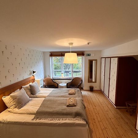 Minnesberg Bed & Breakfast Трелебори Екстериор снимка