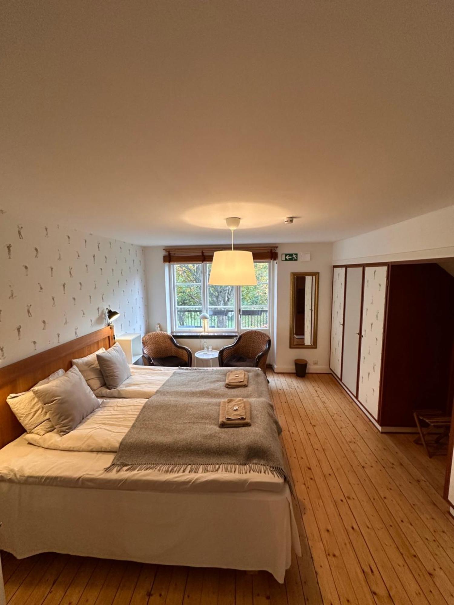 Minnesberg Bed & Breakfast Трелебори Екстериор снимка