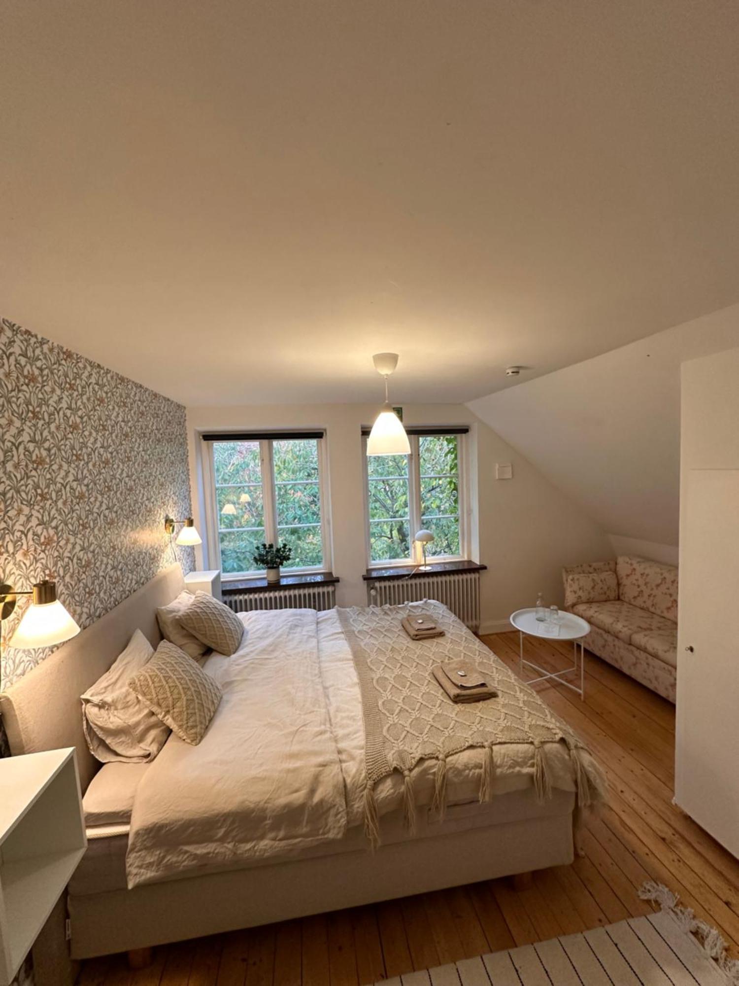 Minnesberg Bed & Breakfast Трелебори Екстериор снимка